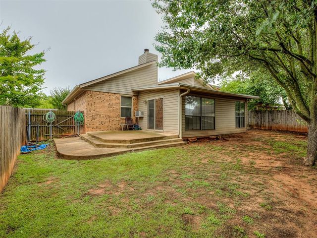 2102 Oak Forest Drive, Norman, OK 73071