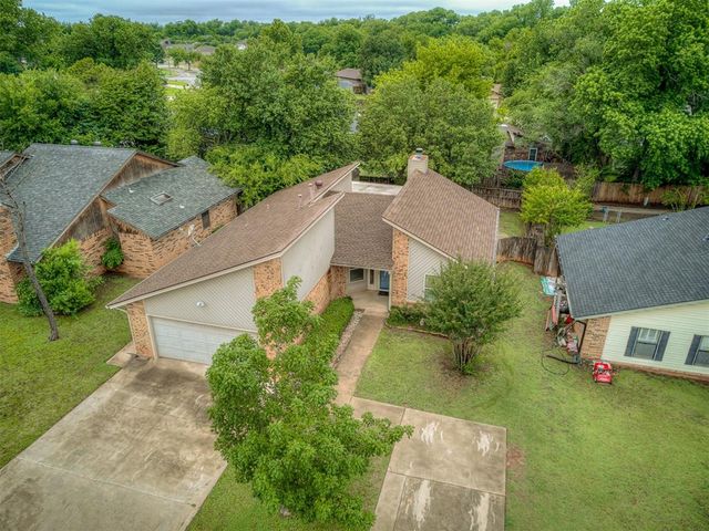 2102 Oak Forest Drive, Norman, OK 73071
