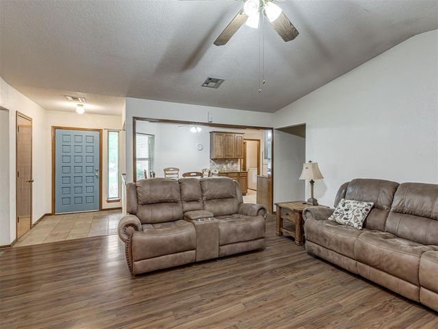 2102 Oak Forest Drive, Norman, OK 73071