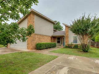 2102 Oak Forest Drive, Norman, OK 73071