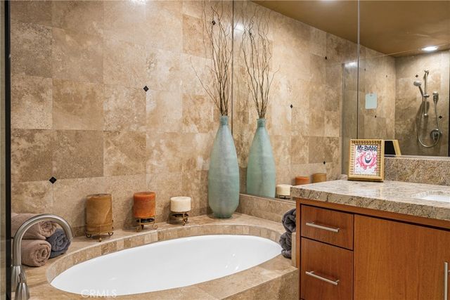 27 Seabrook 73, Newport Beach, CA 92660