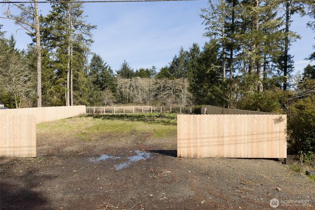 300 E Rain Street NE, Ocean Shores, WA 98569