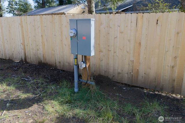 300 E Rain Street NE, Ocean Shores, WA 98569