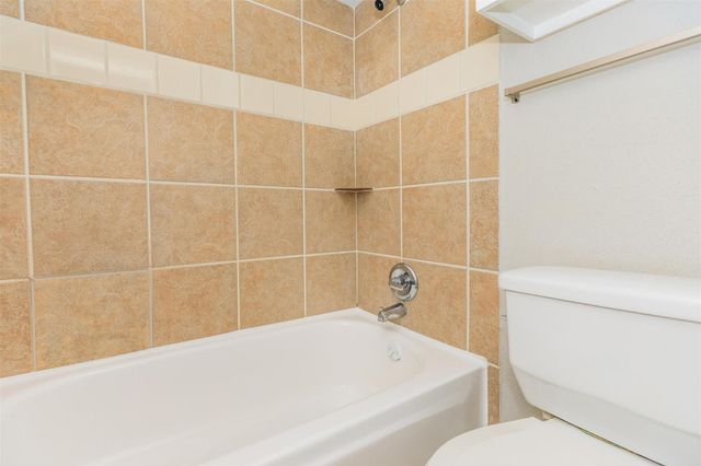 10301 Sandpiper Drive 20-234, Houston, TX 77096