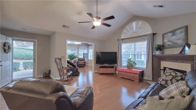 4020 Vineyards Lane 25, Kennesaw, GA 30144