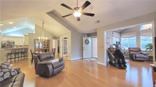 4020 Vineyards Lane 25, Kennesaw, GA 30144