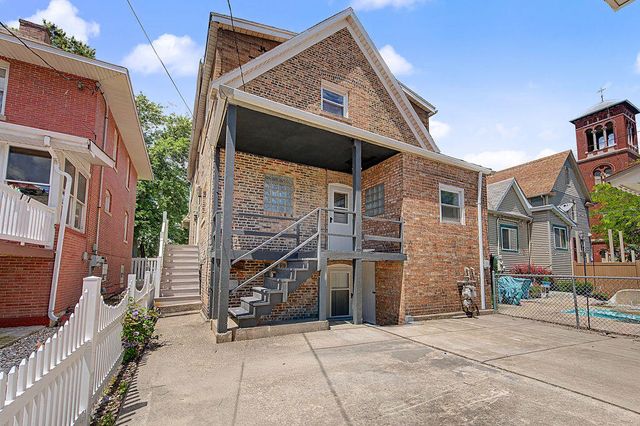 1807 La Porte Avenue, Whiting, IN 46394