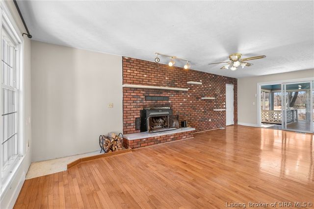 21605 Highway 31 N, Henryville, IN 47126