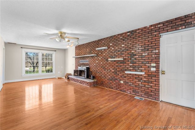 21605 Highway 31 N, Henryville, IN 47126