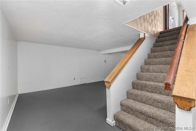 21605 Highway 31 N, Henryville, IN 47126
