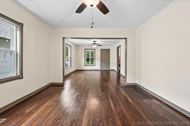 409 N McKinley Drive, Sand Springs, OK 74063