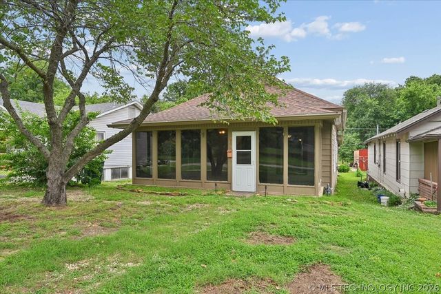 409 N McKinley Drive, Sand Springs, OK 74063