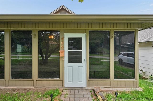 409 N McKinley Drive, Sand Springs, OK 74063