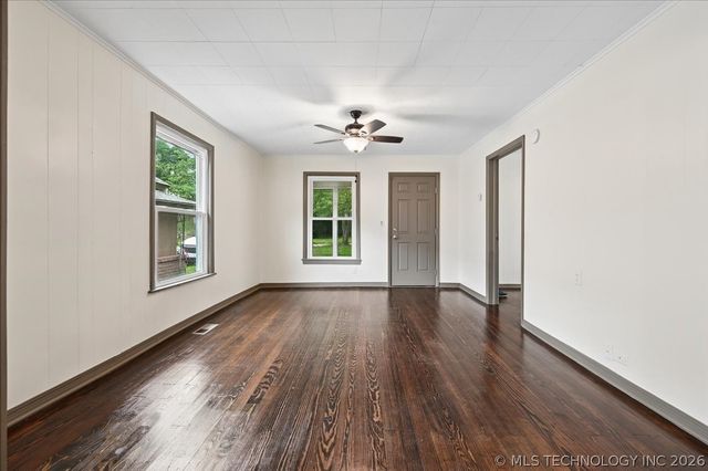 409 N McKinley Drive, Sand Springs, OK 74063