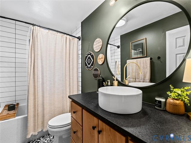 11400 Coalboro Rd, Chesterfield, VA 23838