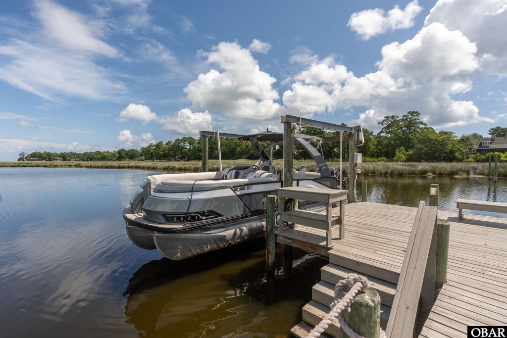 Image 34 of property listing at 2001 Creek Road Lot 16, Kitty Hawk, NC 27949