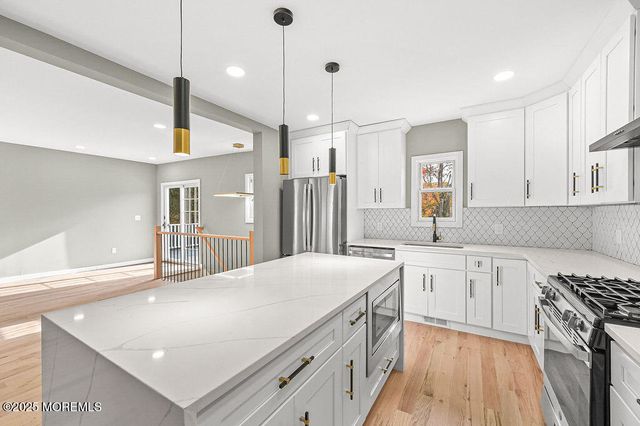 940 Grove Avenue, Old Bridge, NJ 08857