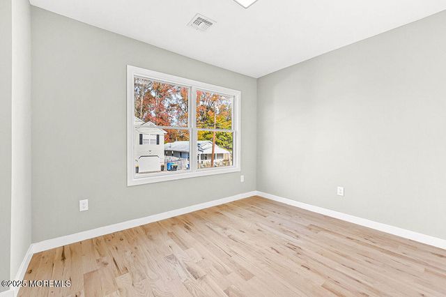 940 Grove Avenue, Old Bridge, NJ 08857