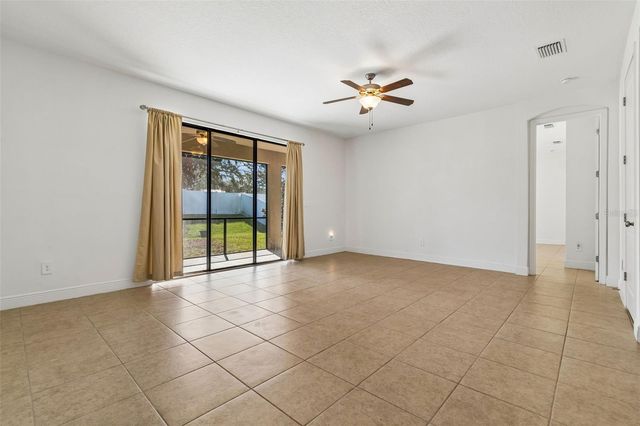 1214 FLORABLU DRIVE, Seffner, FL 33584