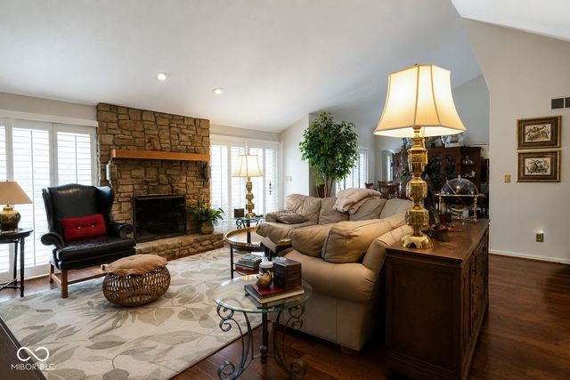 11841 W Grandview Drive, Columbus, IN 47201