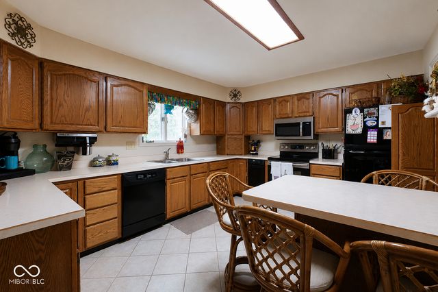11841 W Grandview Drive, Columbus, IN 47201