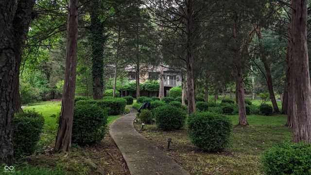 11841 W Grandview Drive, Columbus, IN 47201
