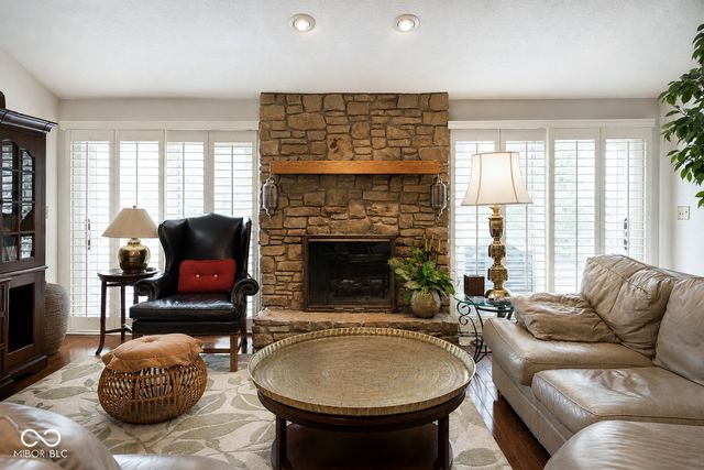 11841 W Grandview Drive, Columbus, IN 47201