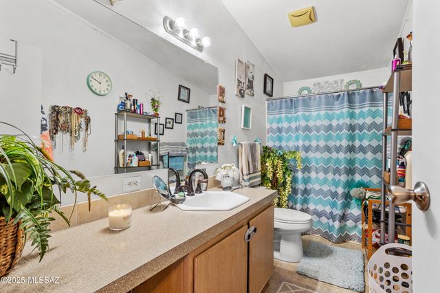 16358 W Sweet Jonquil Court, Tucson, AZ 85735