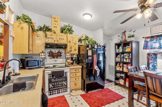 16358 W Sweet Jonquil Court, Tucson, AZ 85735