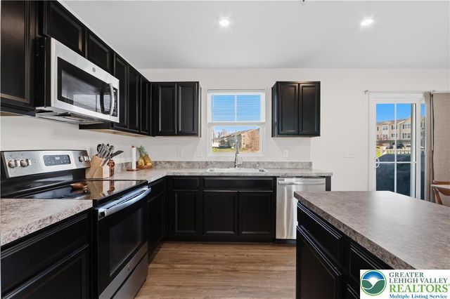 1929 Alex Road, Forks Twp, PA 18040