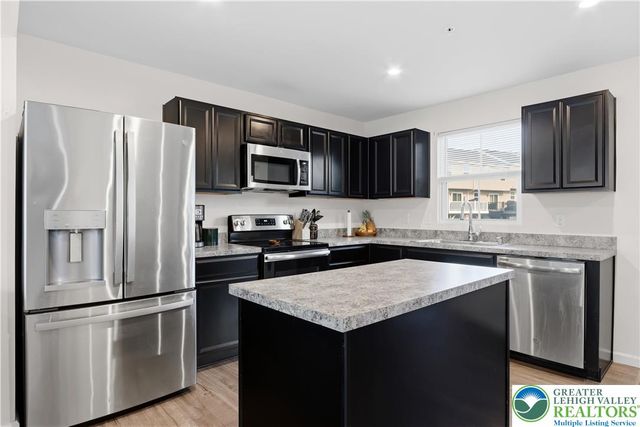 1929 Alex Road, Forks Twp, PA 18040