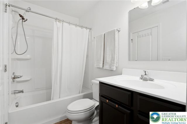 1929 Alex Road, Forks Twp, PA 18040