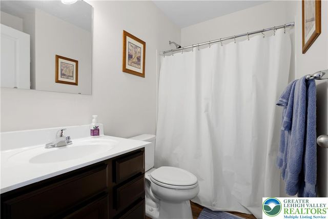 1929 Alex Road, Forks Twp, PA 18040