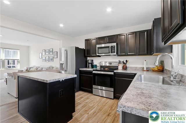 1929 Alex Road, Forks Twp, PA 18040