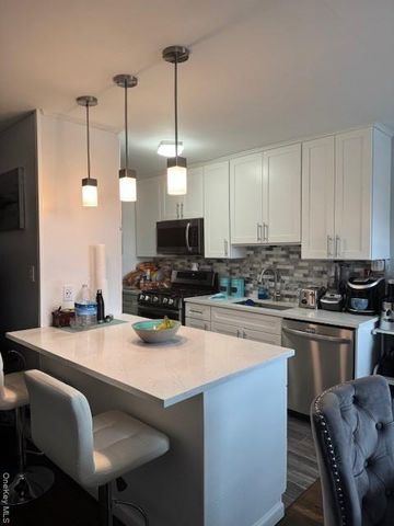 84-29 155 Avenue 3D, Howard Beach, NY 11414