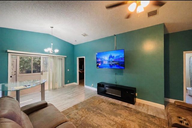 244 Caribe Court, Greenacres, FL 33413