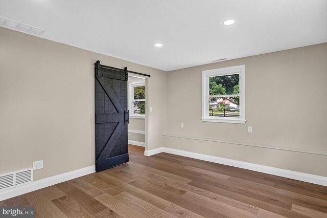 1921 MOUNTAIN DR, Millville, NJ 08332