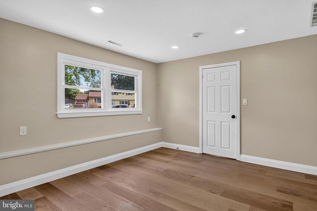 1921 MOUNTAIN DR, Millville, NJ 08332