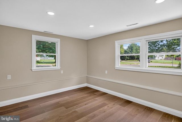 1921 MOUNTAIN DR, Millville, NJ 08332