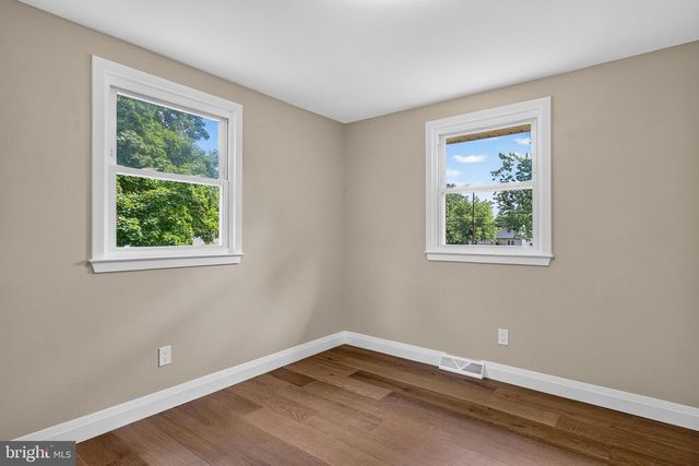 1921 MOUNTAIN DR, Millville, NJ 08332