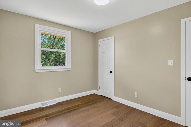 1921 MOUNTAIN DR, Millville, NJ 08332