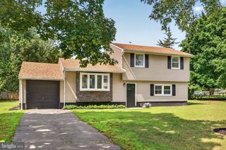 1921 MOUNTAIN DR, Millville, NJ 08332