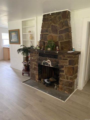 2210 Missouri Ave, Mena, AR 71953