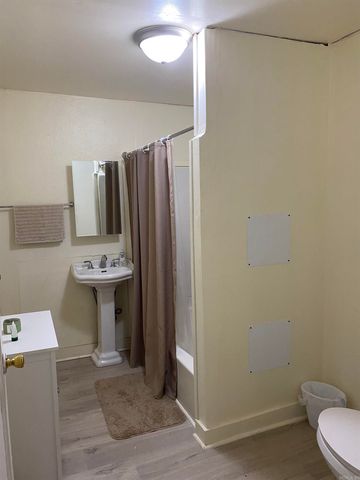 2210 Missouri Ave, Mena, AR 71953