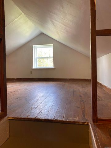 2210 Missouri Ave, Mena, AR 71953