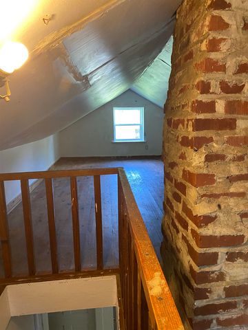 2210 Missouri Ave, Mena, AR 71953