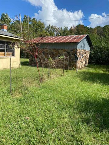 2210 Missouri Ave, Mena, AR 71953