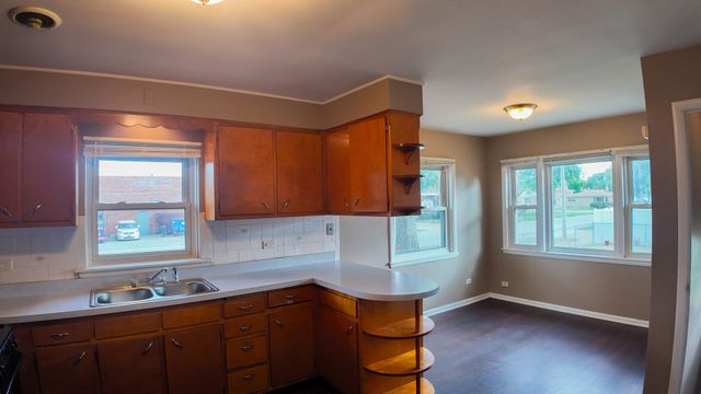 15501 Maryland Avenue, Dolton, IL 60419