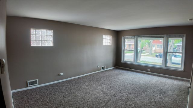 15501 Maryland Avenue, Dolton, IL 60419