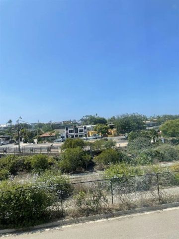 415 N Cedros, Solana Beach, CA 92075